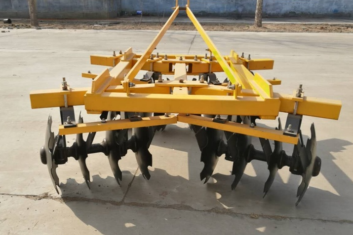 Mounted Opposed Light Disc Harrow